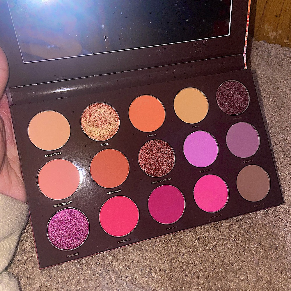 Hipdot Zion Eyeshadow Palette